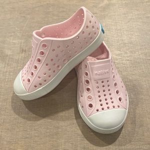 Native Baby girl pink shoes